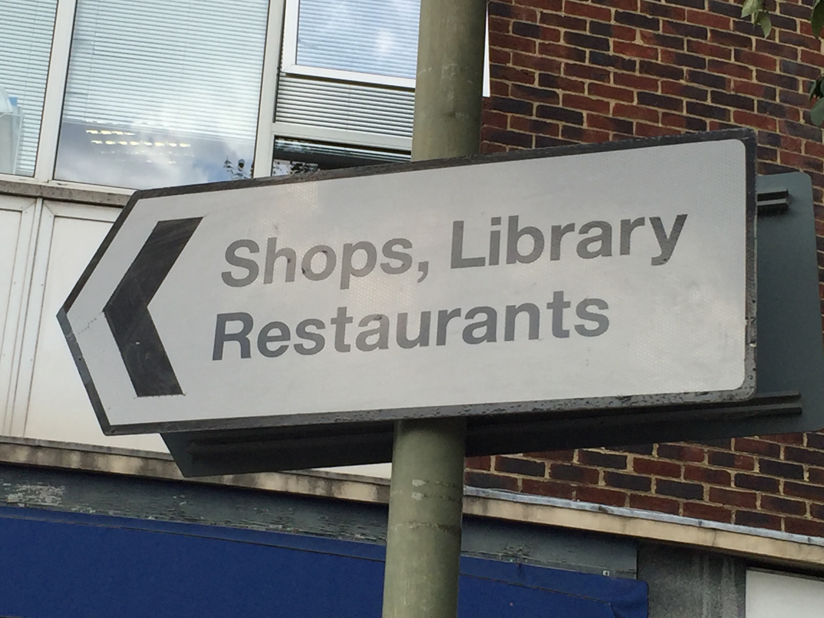 Sign in Summertown, Oxford
